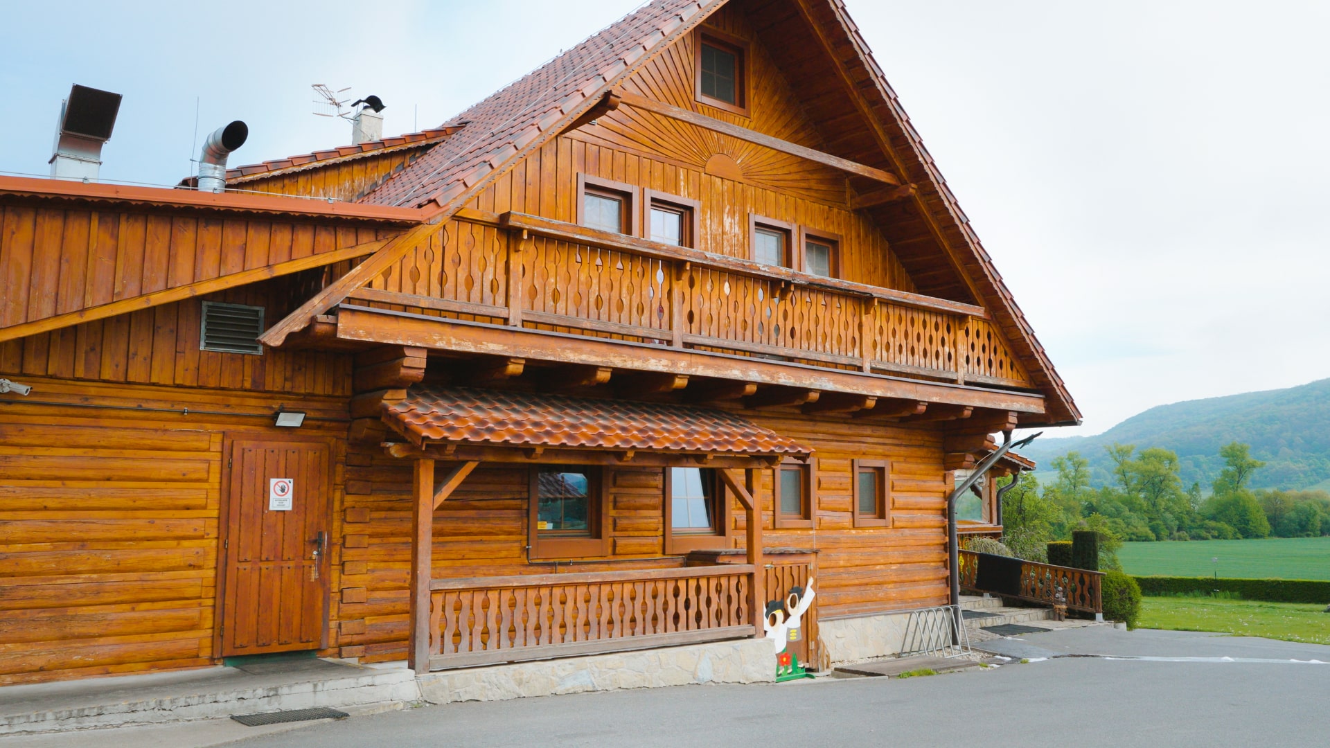 Pieskovanie a ochrana dreva - Salaš Maginhrad
